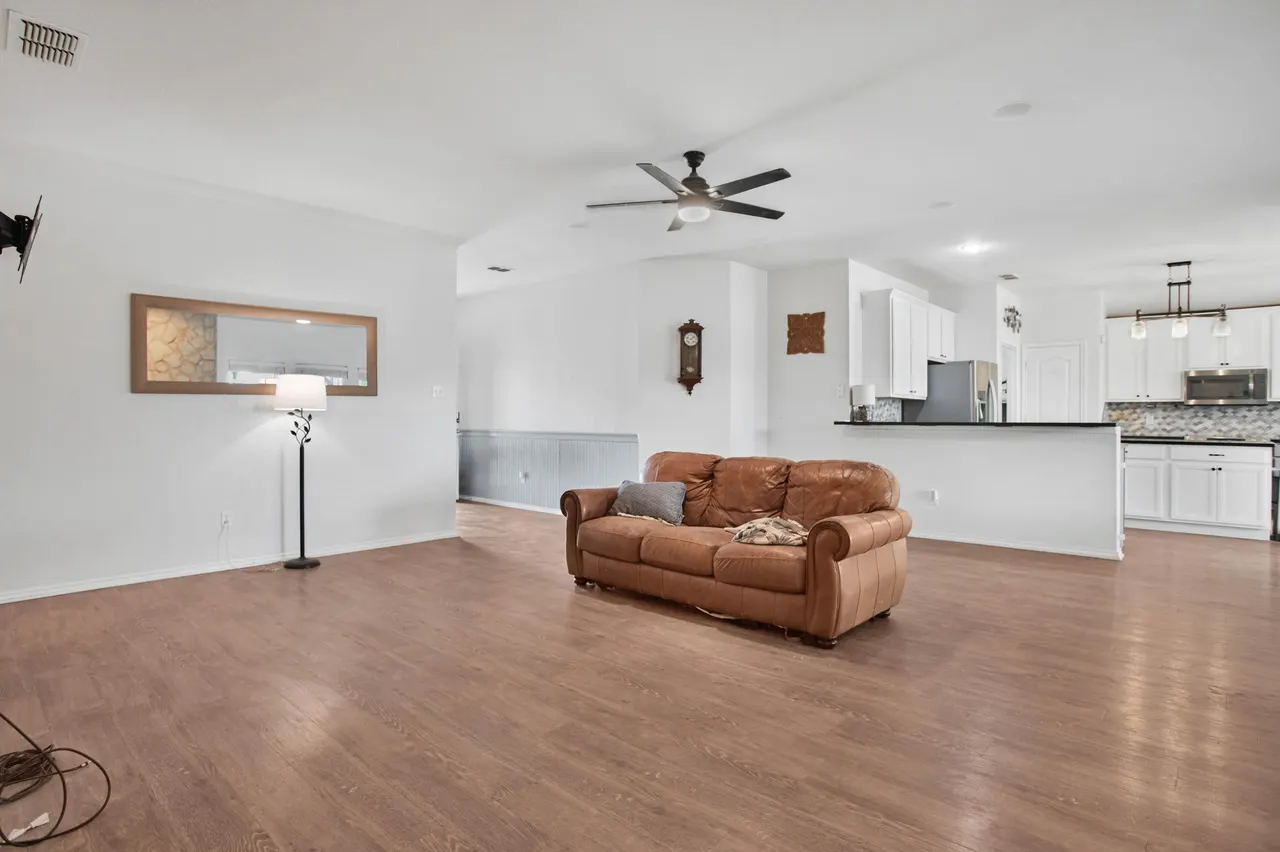 Photo 10 — 611 N 7th Street, Wolfforth, TX 79382