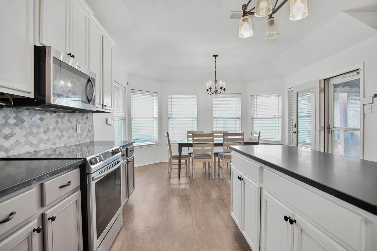 Photo 15 — 611 N 7th Street, Wolfforth, TX 79382