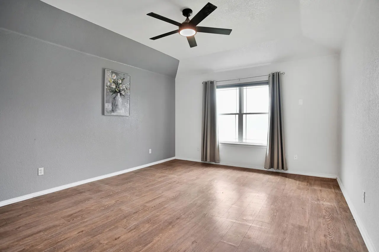 Photo 21 — 611 N 7th Street, Wolfforth, TX 79382