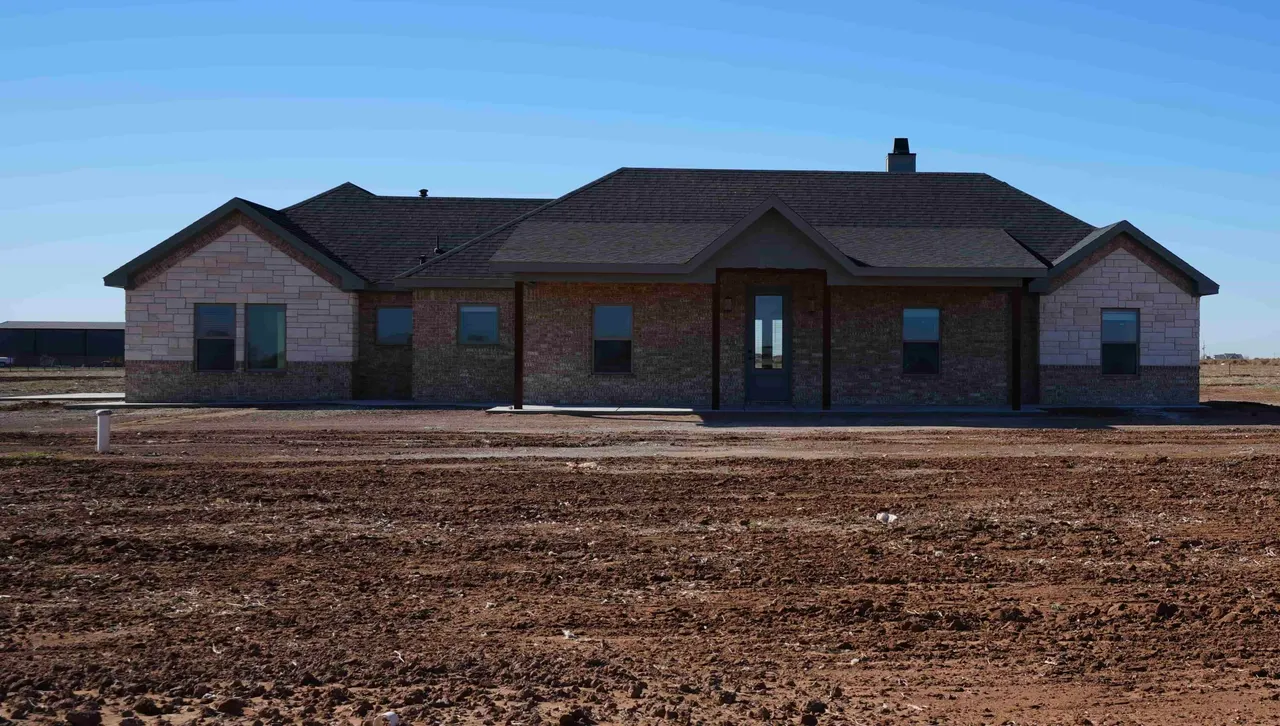 Front exterior — 8003 County Road 6100, Shallowater, TX 79363