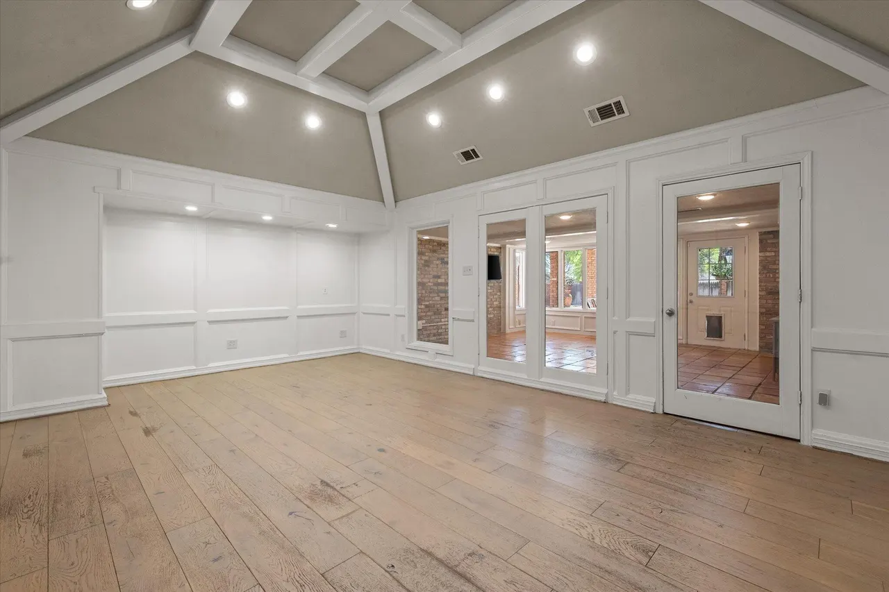 Photo 7 — 5101 2nd Street, Lubbock, TX 79416