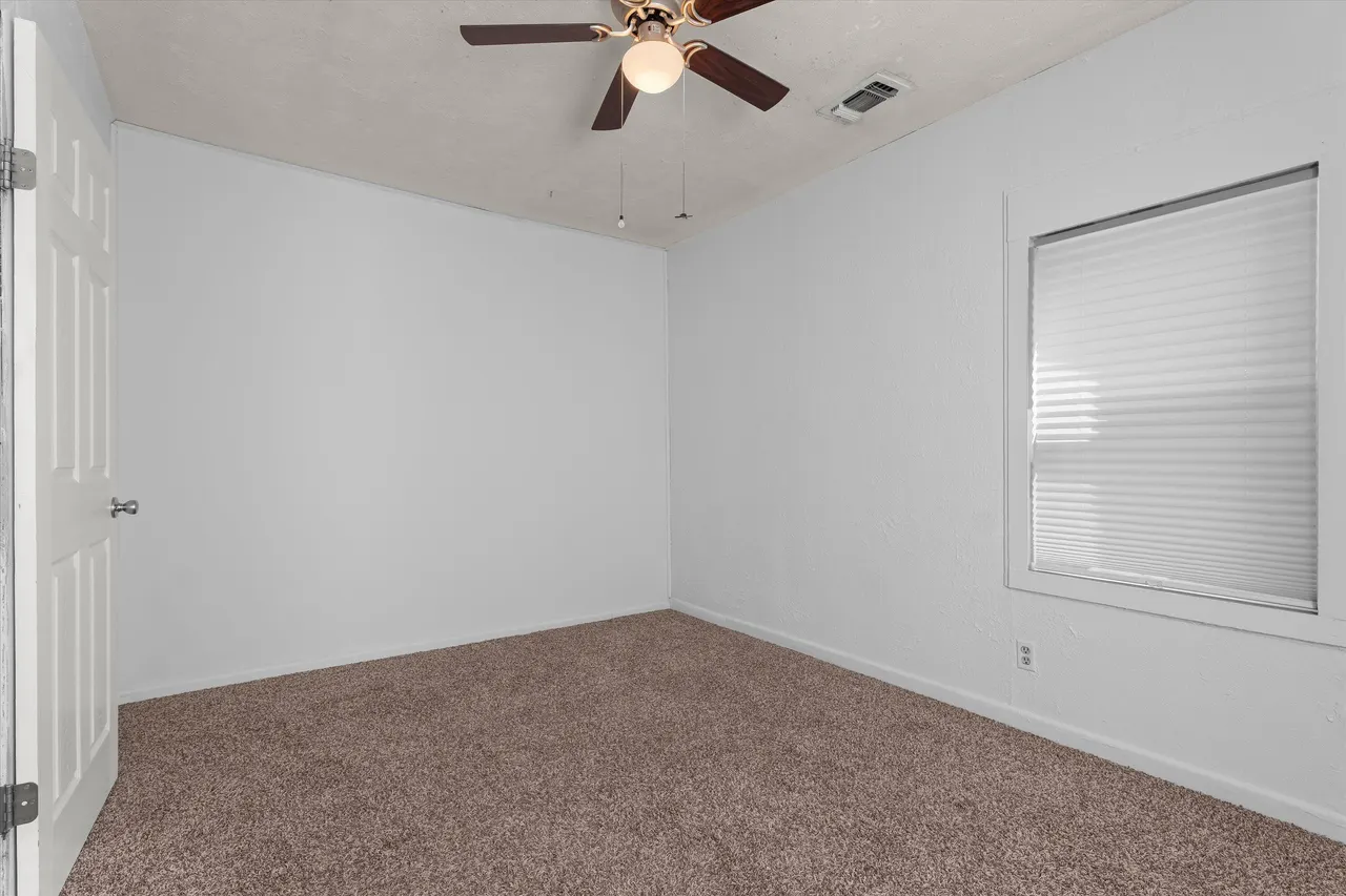 Photo 9 — 712 10th Street, Levelland, TX 79336