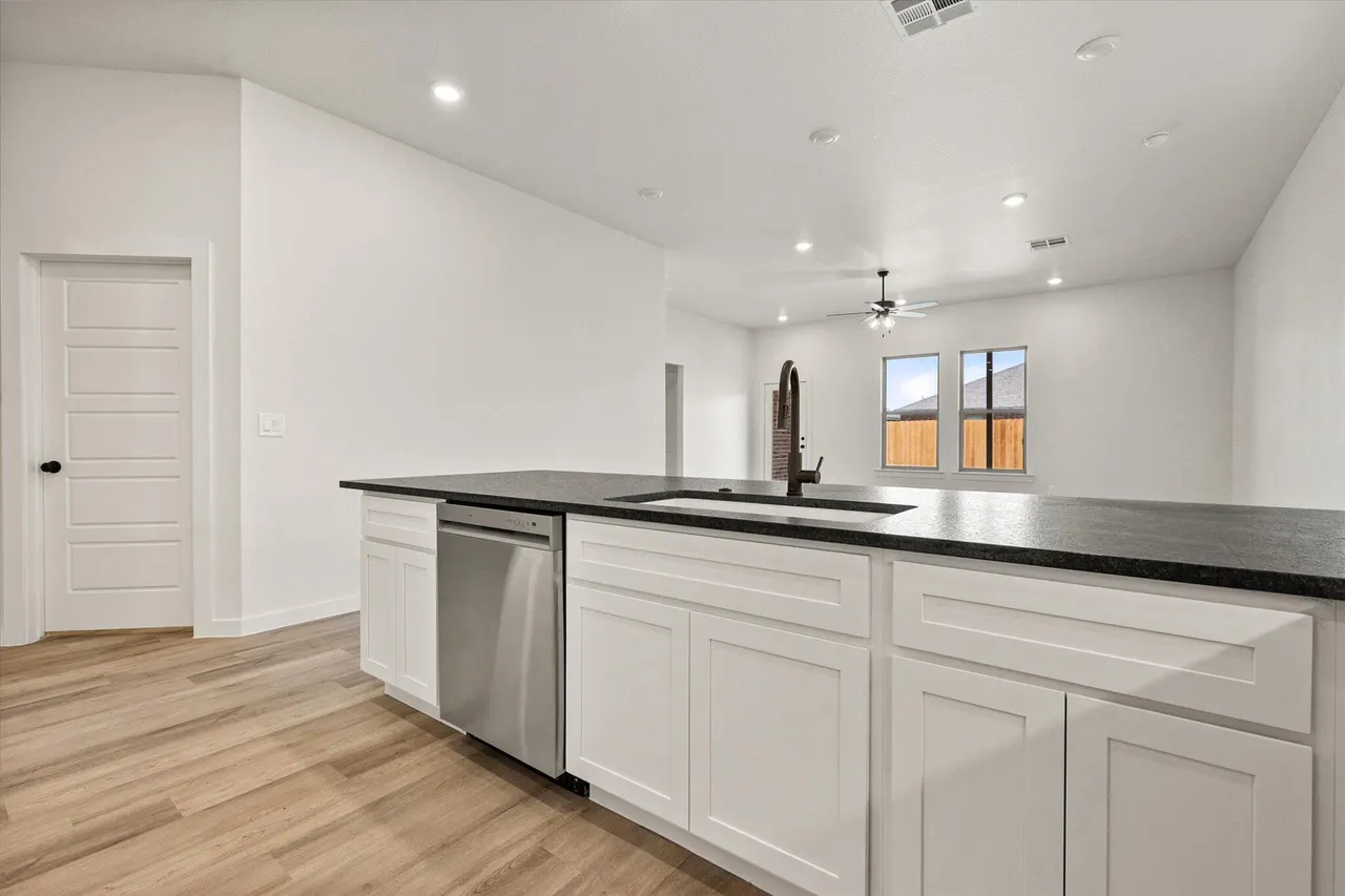 Photo 17 — 7012 16th Street, Lubbock, TX 79416