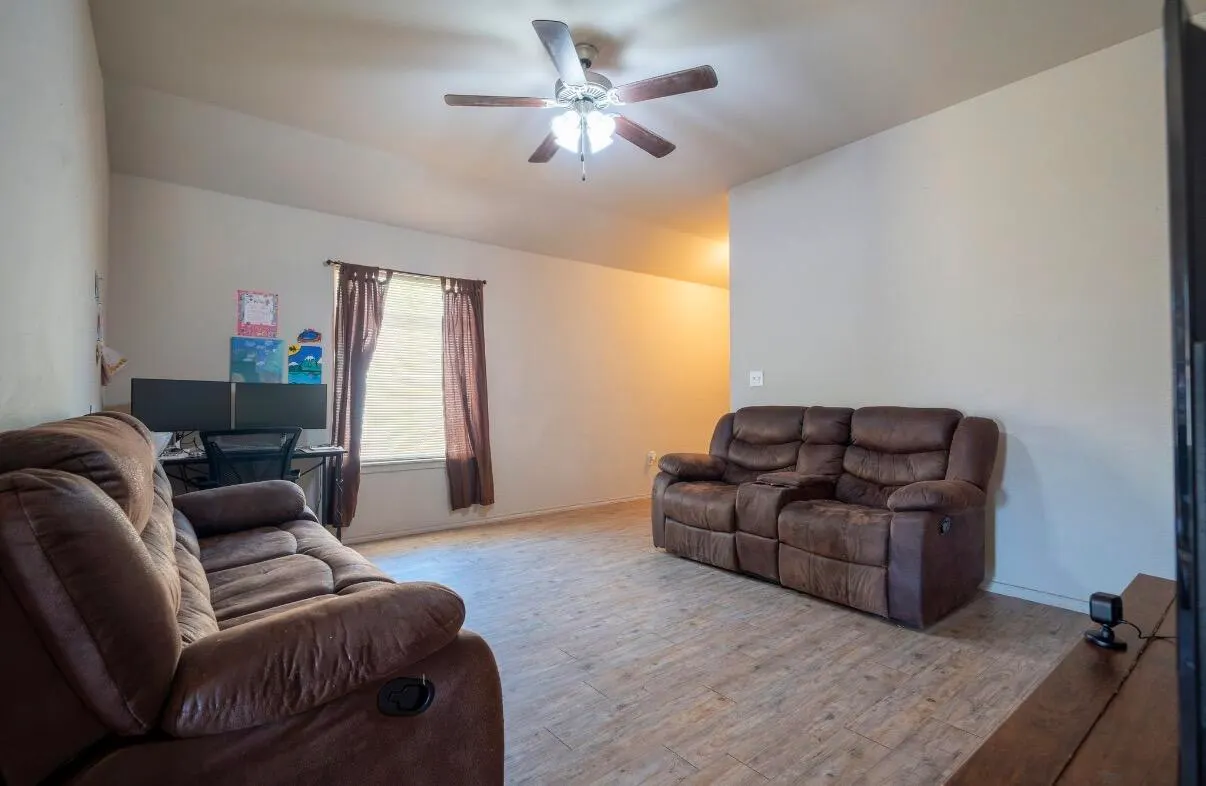 Photo 3 — 6417 24th Street, Lubbock, TX 79407