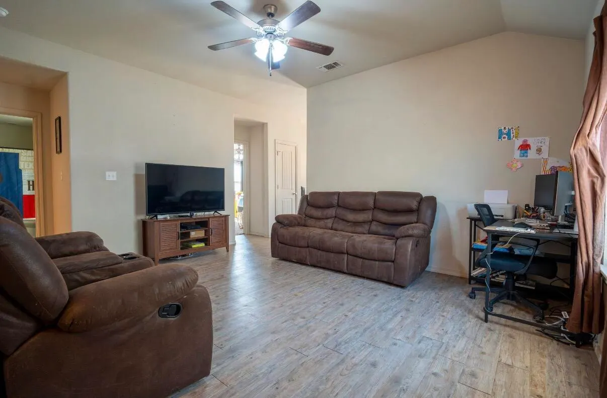 Photo 2 — 6417 24th Street, Lubbock, TX 79407