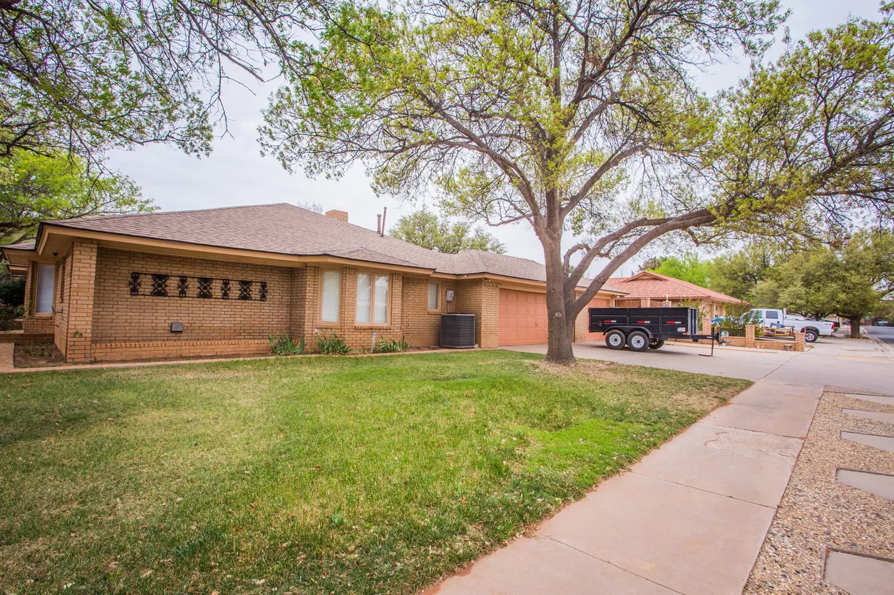 Photo 9 — 4202 93rd Street, Lubbock, TX 79423