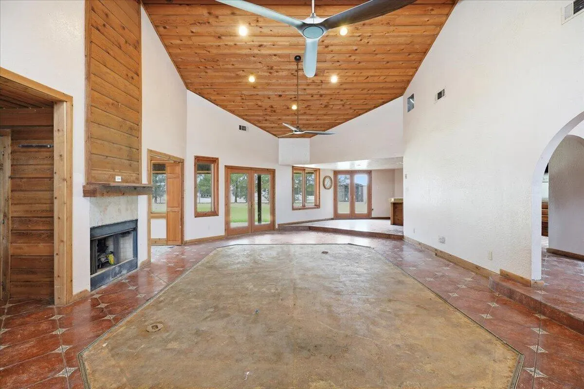 Photo 3 — 5202 County Road 1300, Lubbock, TX 79407
