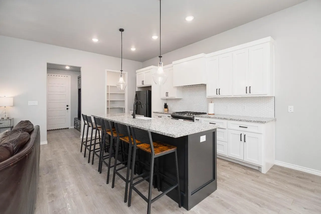 Photo 11 — 5921 Harvard Street, Lubbock, TX 79416