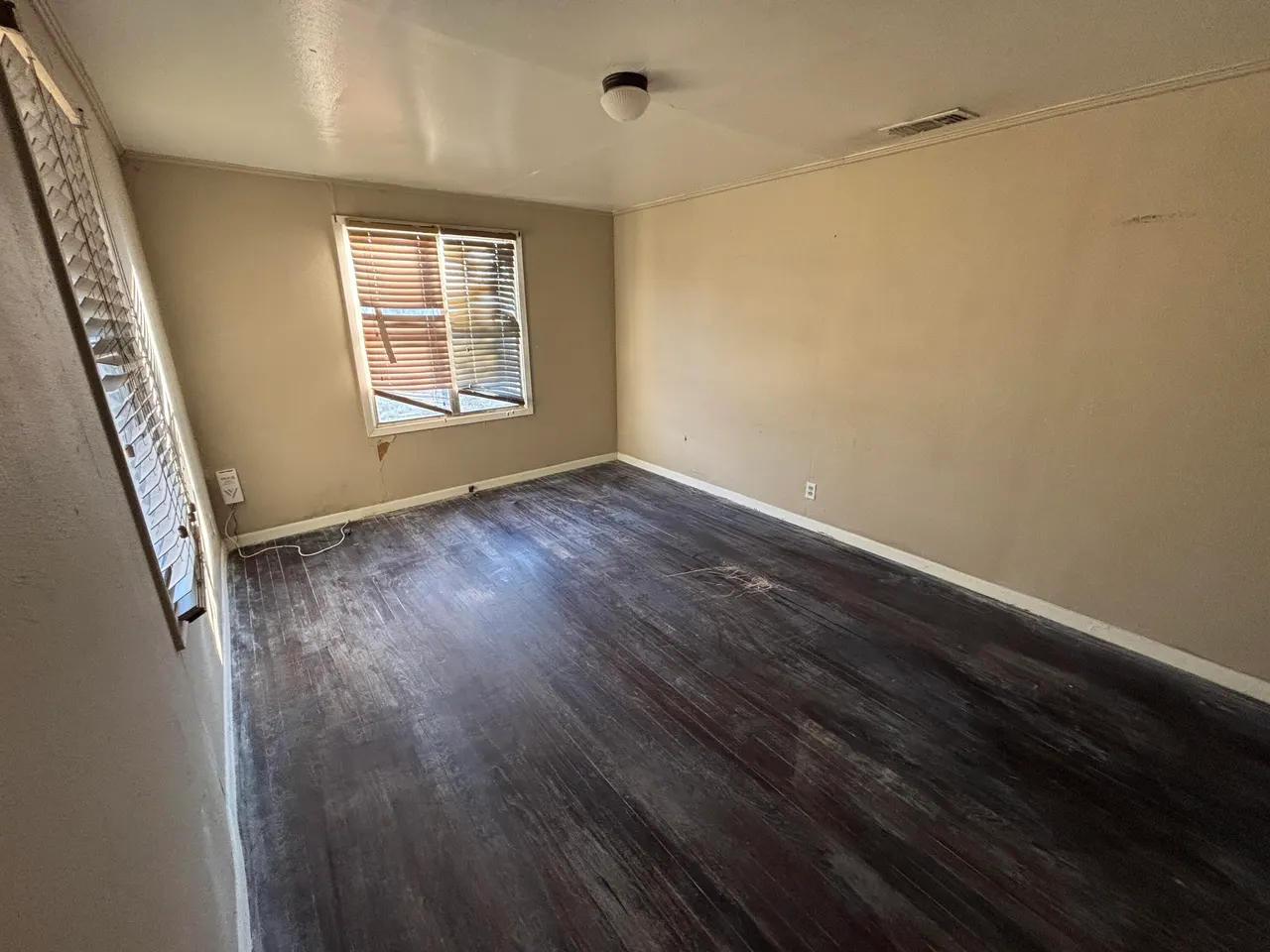 Photo 5 — 4817 35th Street, Lubbock, TX 79414