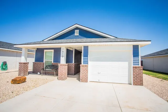 Photo 4 — 1610 135th Street, Lubbock, TX 79423
