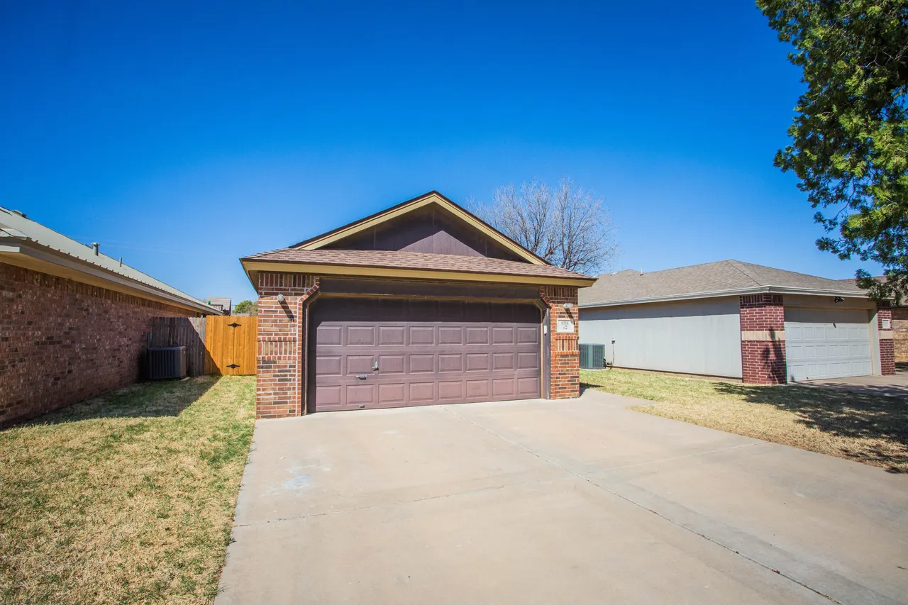 Photo 4 — 6114 22nd Street UNIT 2, Lubbock, TX 79407