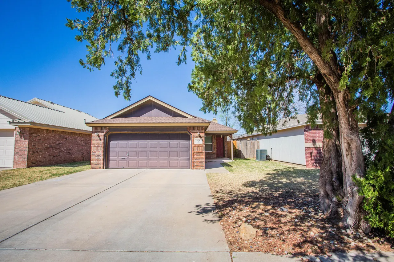 Photo 5 — 6114 22nd Street UNIT 2, Lubbock, TX 79407