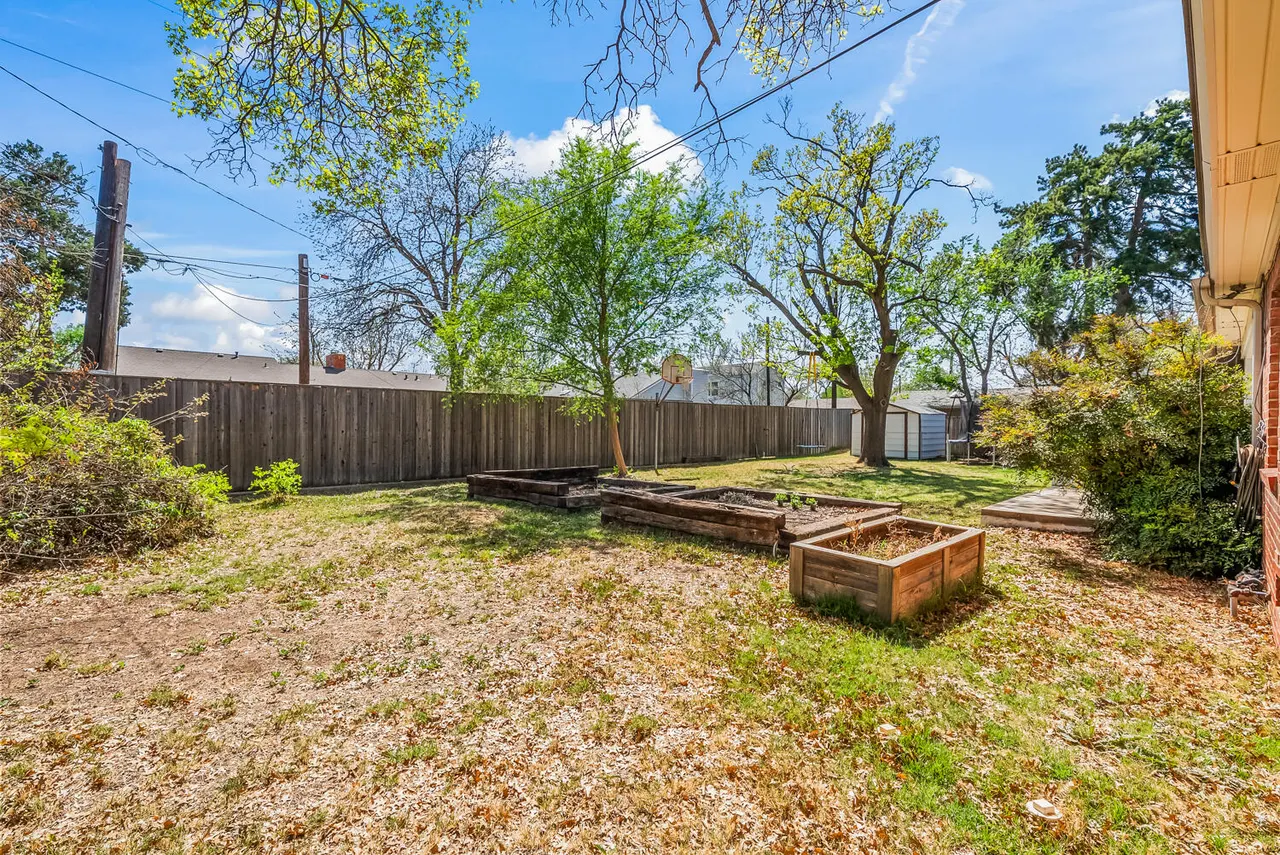 Photo 32 — 3303 24th Street, Lubbock, TX 79410
