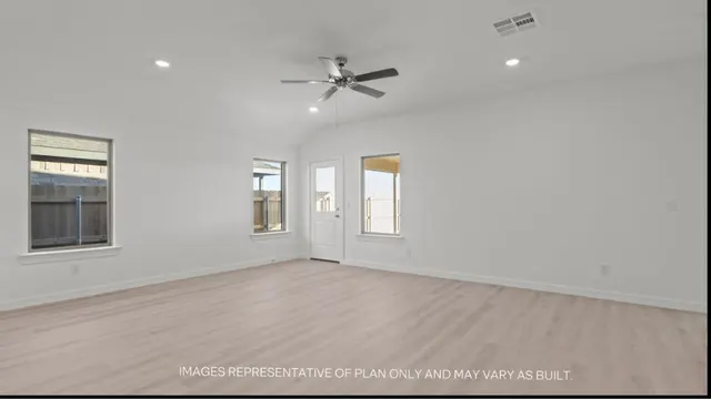 Photo 7 — 2318 150th Place, Lubbock, TX 79423