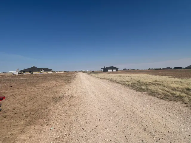 Photo 3 — 6909 Wilson Creek Lane, Lubbock, TX 79407