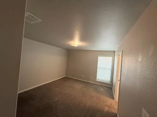 Photo 5 — 9705 Trenton Avenue, Lubbock, TX 79424