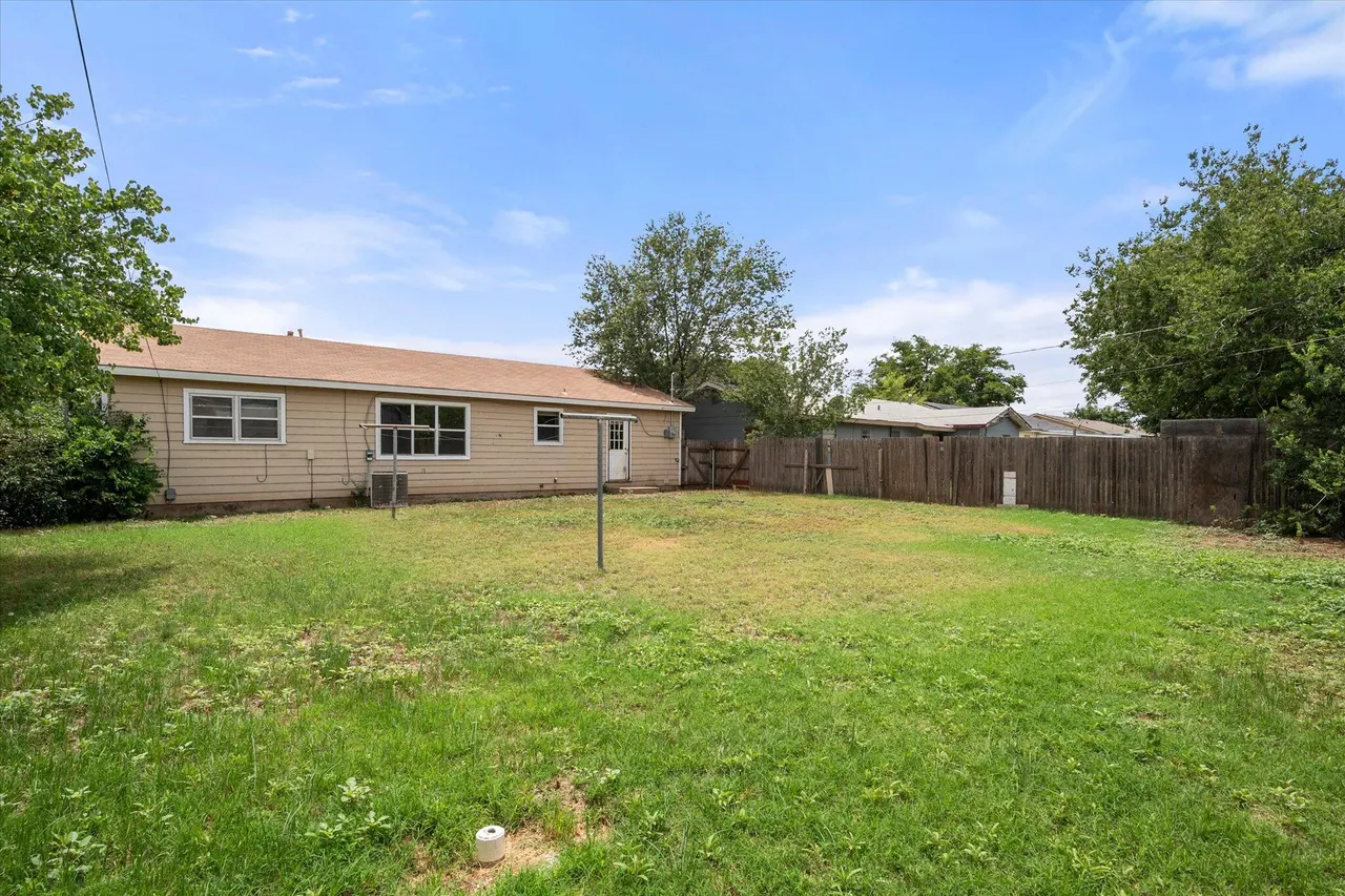 Photo 24 — 5220  41st  Street, Lubbock, TX 79414