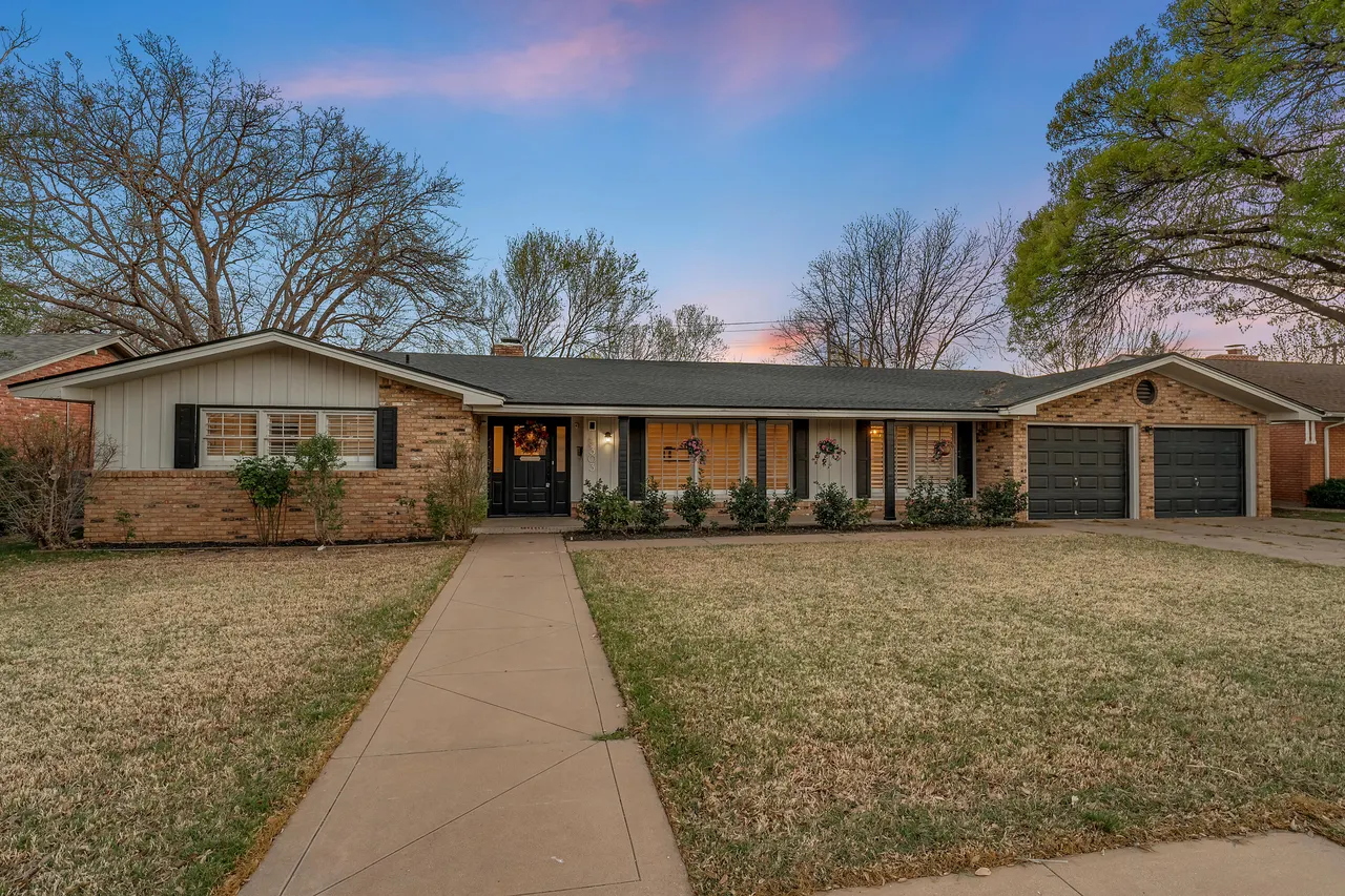Photo 2 — 3303 53rd Street, Lubbock, TX 79413