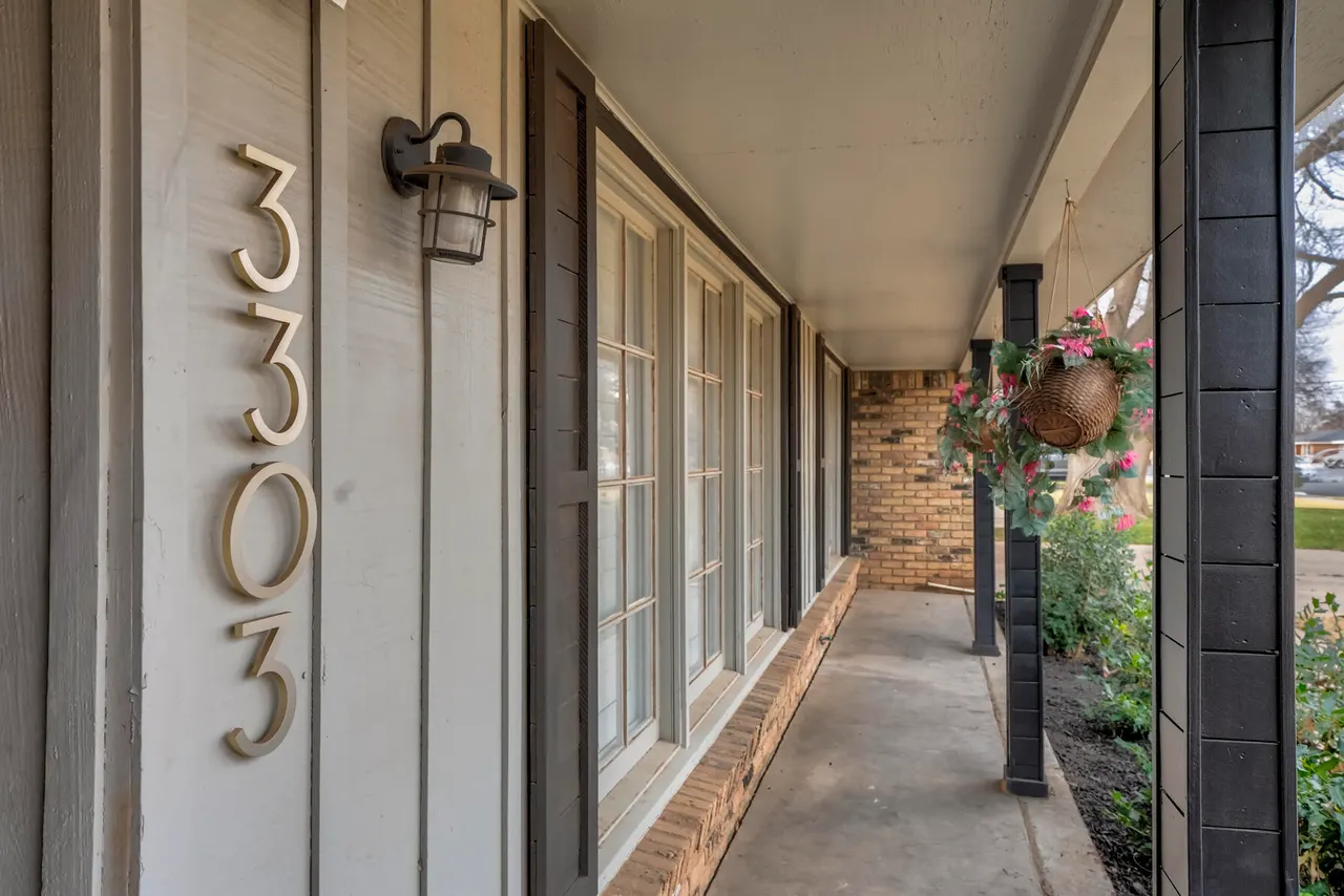 Photo 8 — 3303 53rd Street, Lubbock, TX 79413