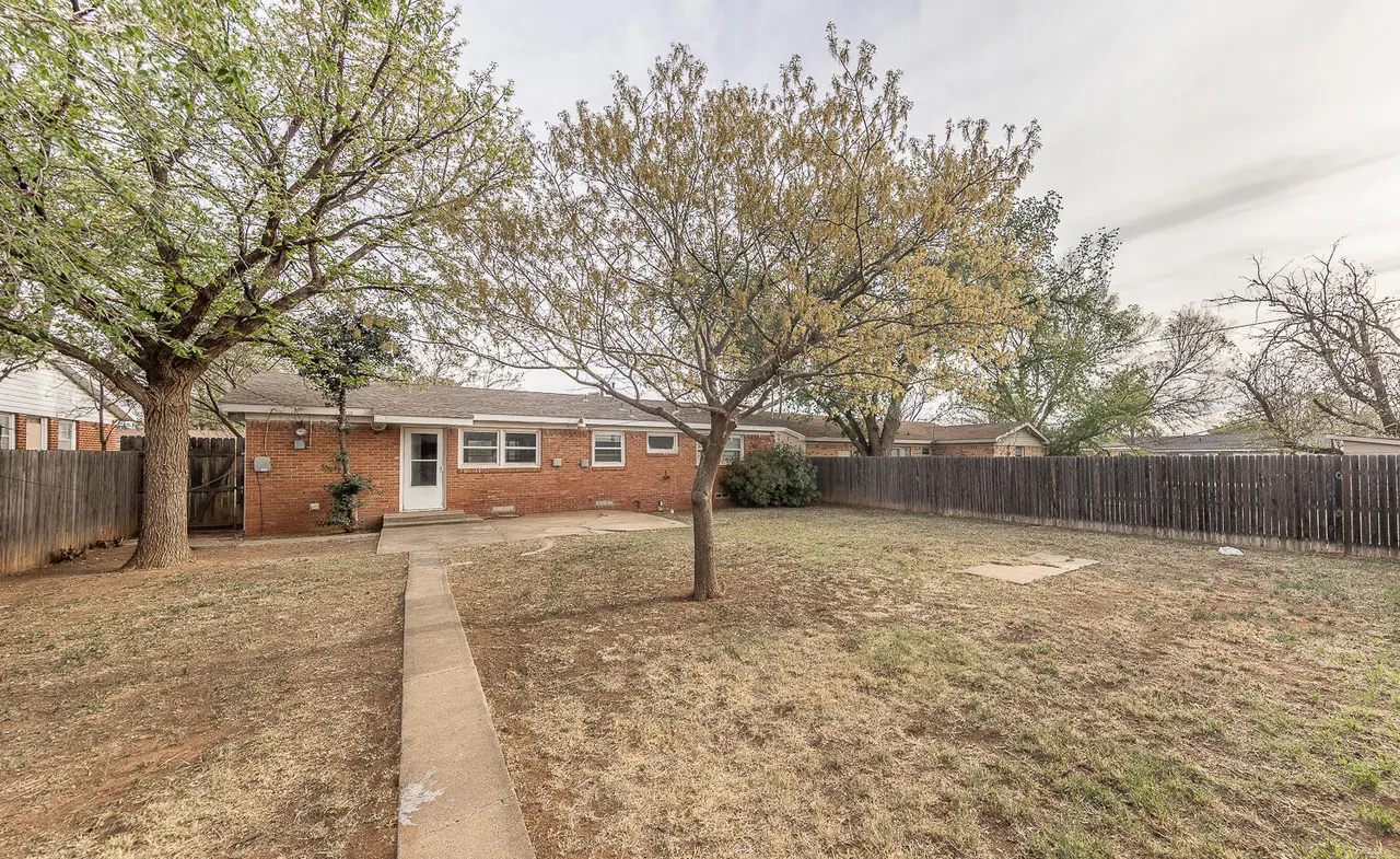 Photo 18 — 2613 48th Street, Lubbock, TX 79413