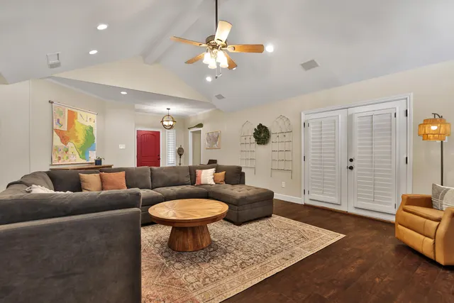 Photo 6 — 17 Comanche Lane, Ransom Canyon, TX 79366