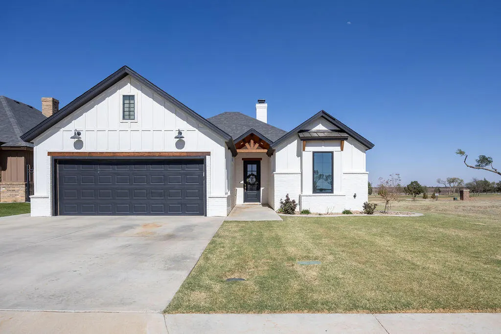 Front exterior — 1211 Private Road 1260, Lubbock, TX 79416