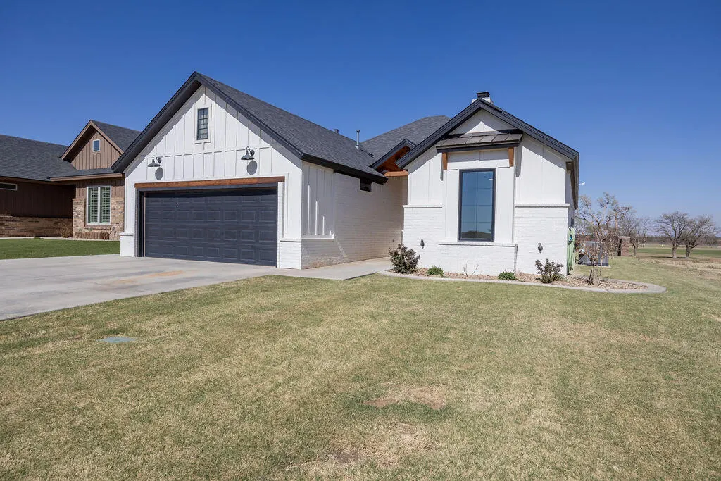 Photo 2 — 1211 Private Road 1260, Lubbock, TX 79416