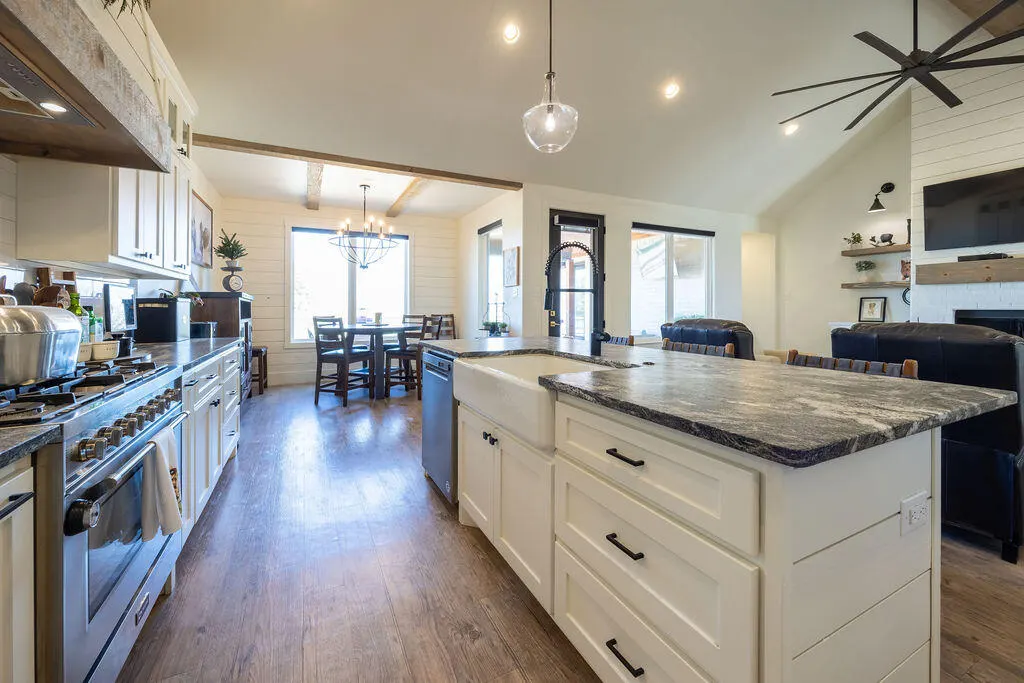 Photo 12 — 1211 Private Road 1260, Lubbock, TX 79416