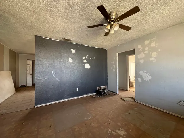 Photo 6 — 1309 32nd Street, Lubbock, TX 79411