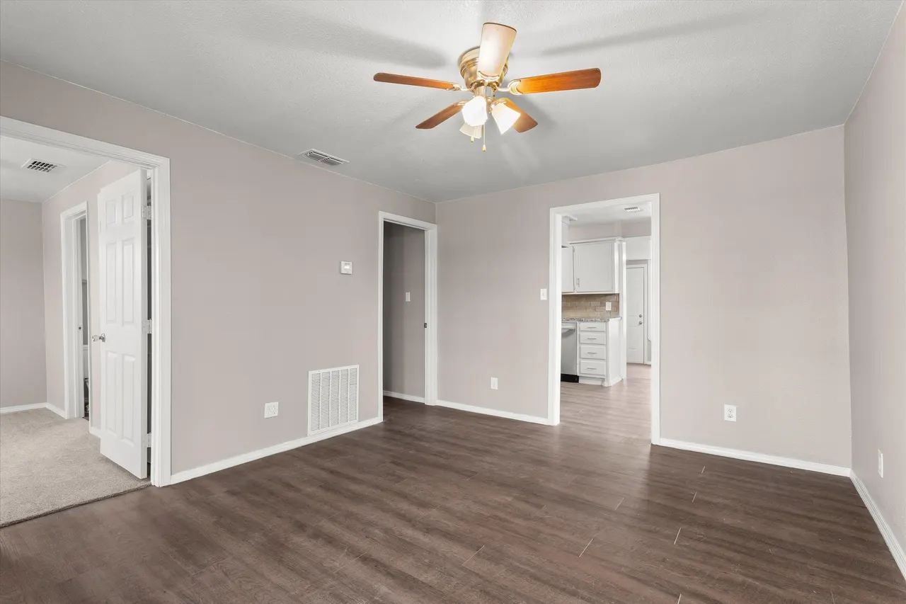 Photo 4 — 204 Avenue L, Levelland, TX 79336