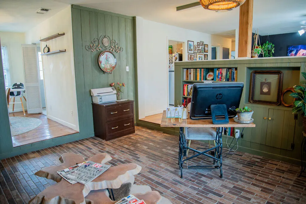 Photo 10 — 4012 44th Street, Lubbock, TX 79413