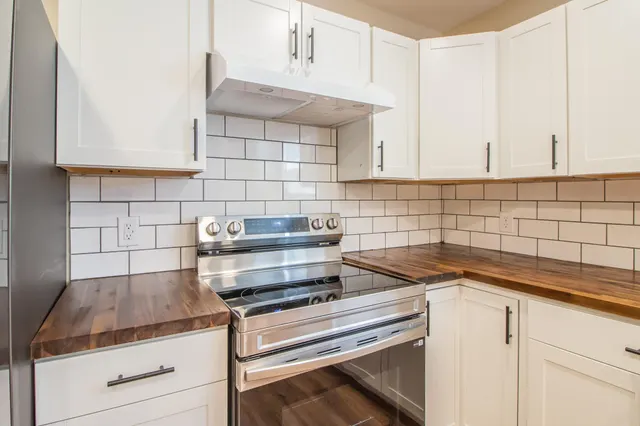 Photo 7 — 1030 S 16th Street, Slaton, TX 79364