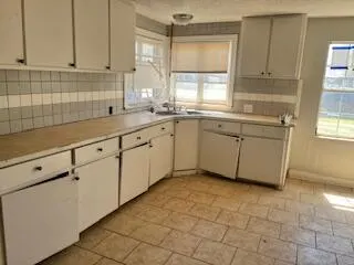 Photo 5 — 2106 35th Street, Lubbock, TX 79412
