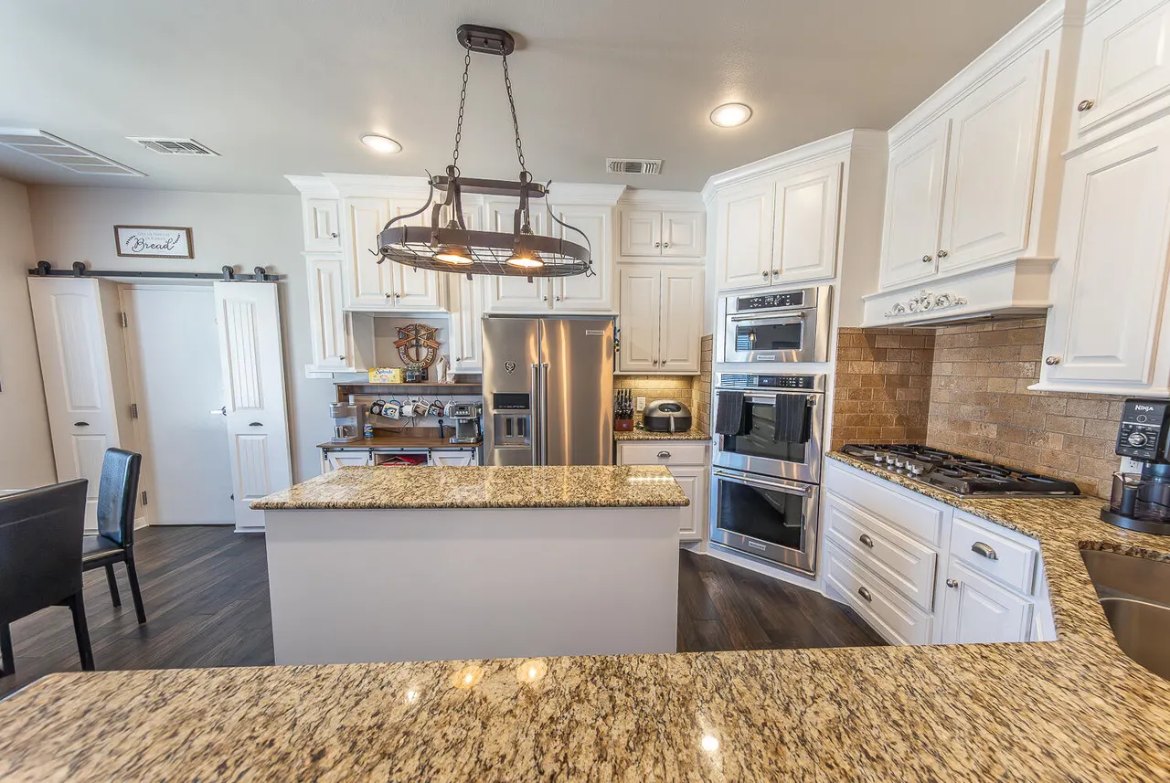 Photo 4 — 1 Highland Drive, Ransom Canyon, TX 79366