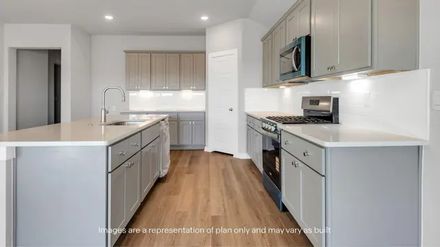 Photo 8 — 224 18th Street, Wolfforth, TX 79382