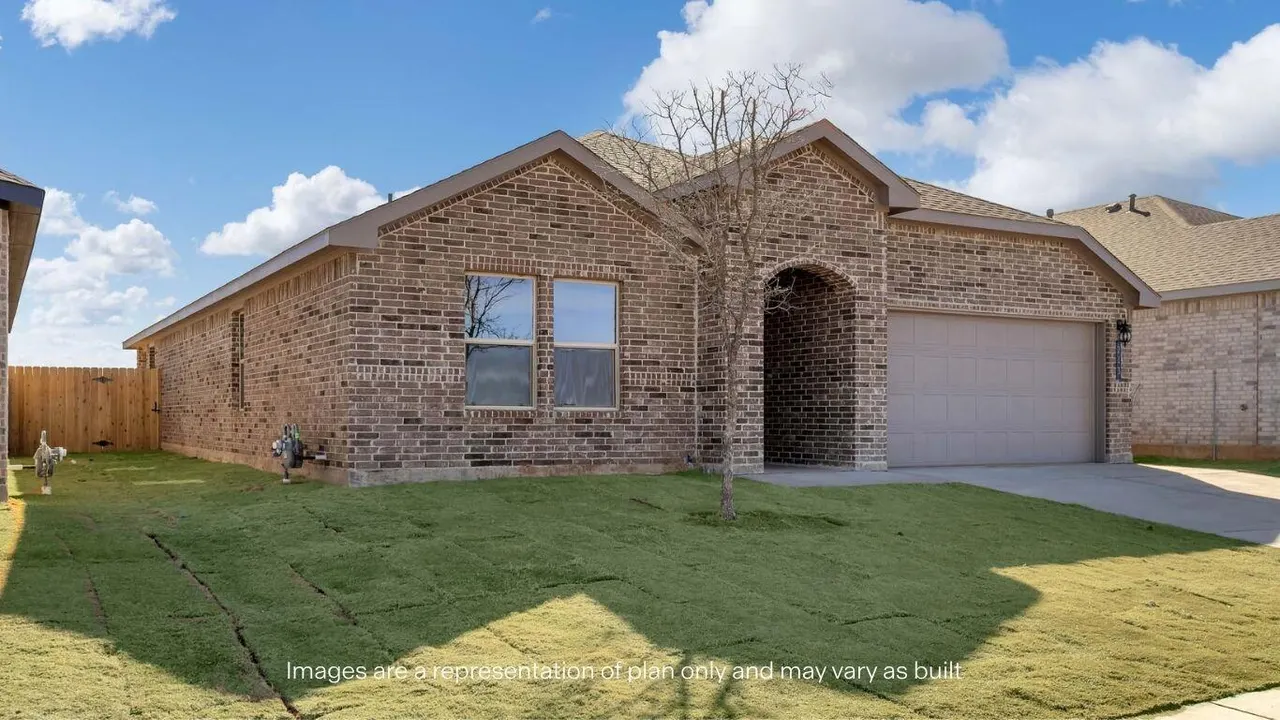 Photo 2 — 224 18th Street, Wolfforth, TX 79382