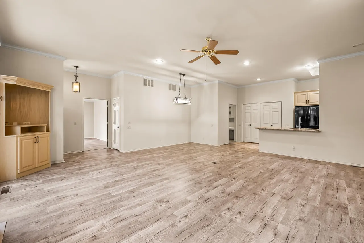 Photo 7 — 2302 Slide Road UNIT 47, Lubbock, TX 79407