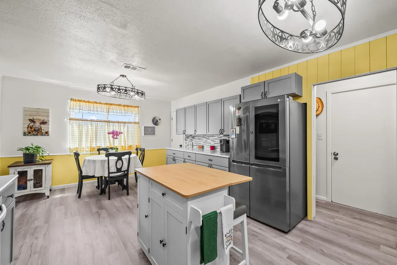 Photo 12 — 1500 W Garza Street, Slaton, TX 79364