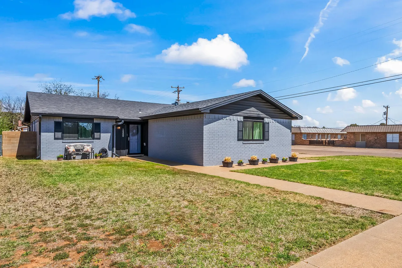 Photo 34 — 1500 W Garza Street, Slaton, TX 79364