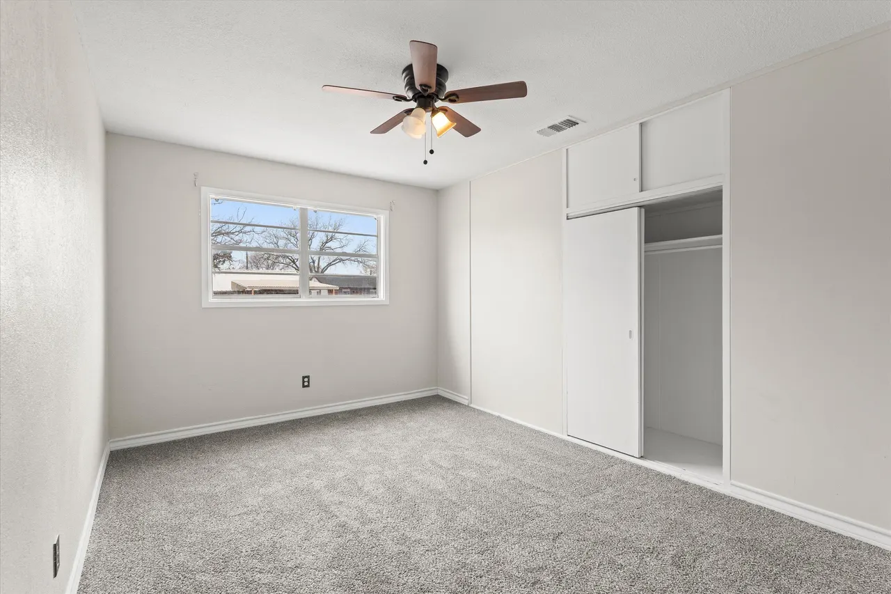 Photo 15 — 127 Flint Avenue, Levelland, TX 79336