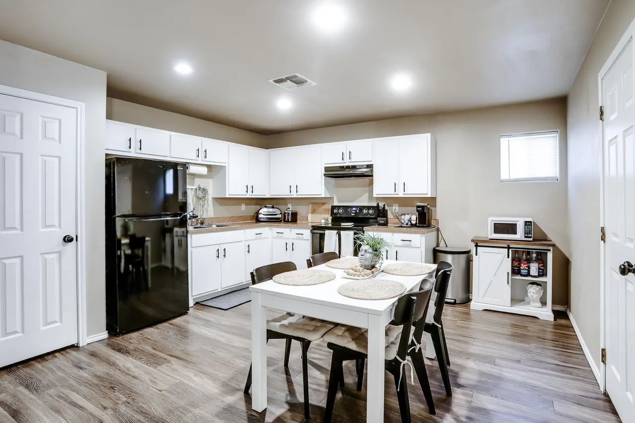 Photo 3 — 1512 E Ursuline Street 2, Lubbock, TX 79403