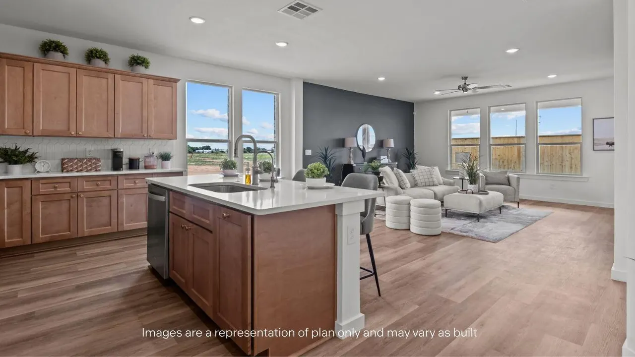 Photo 5 — 7012 53rd Street, Lubbock, TX 79407