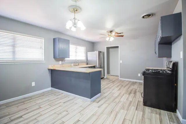 Photo 7 — 907 S Pecos Drive, Brownfield, TX 79316