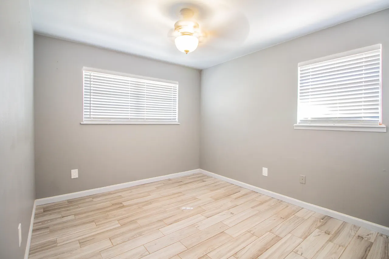 Photo 17 — 907 S Pecos Drive, Brownfield, TX 79316