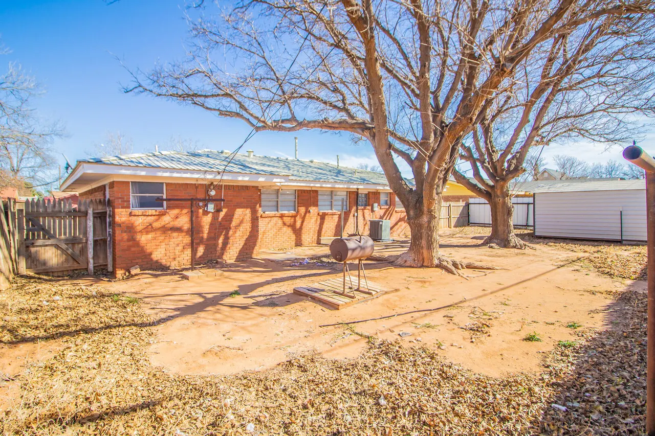 Photo 20 — 907 S Pecos Drive, Brownfield, TX 79316