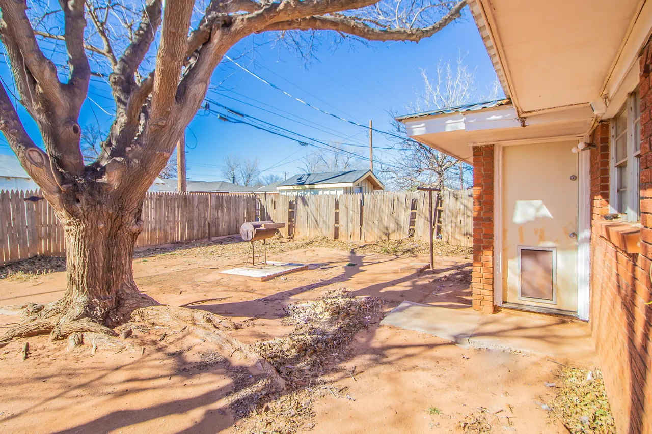 Photo 23 — 907 S Pecos Drive, Brownfield, TX 79316