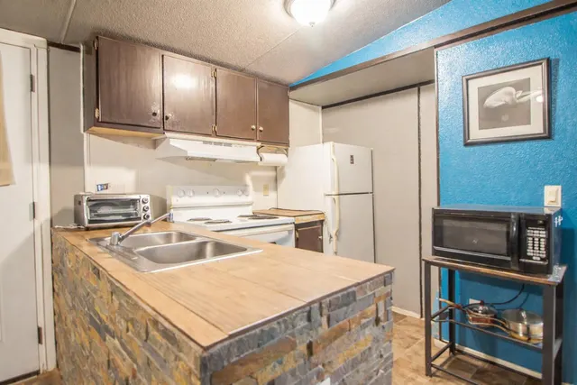 Photo 5 — 1159 Dyle Drive, Brownfield, TX 79316