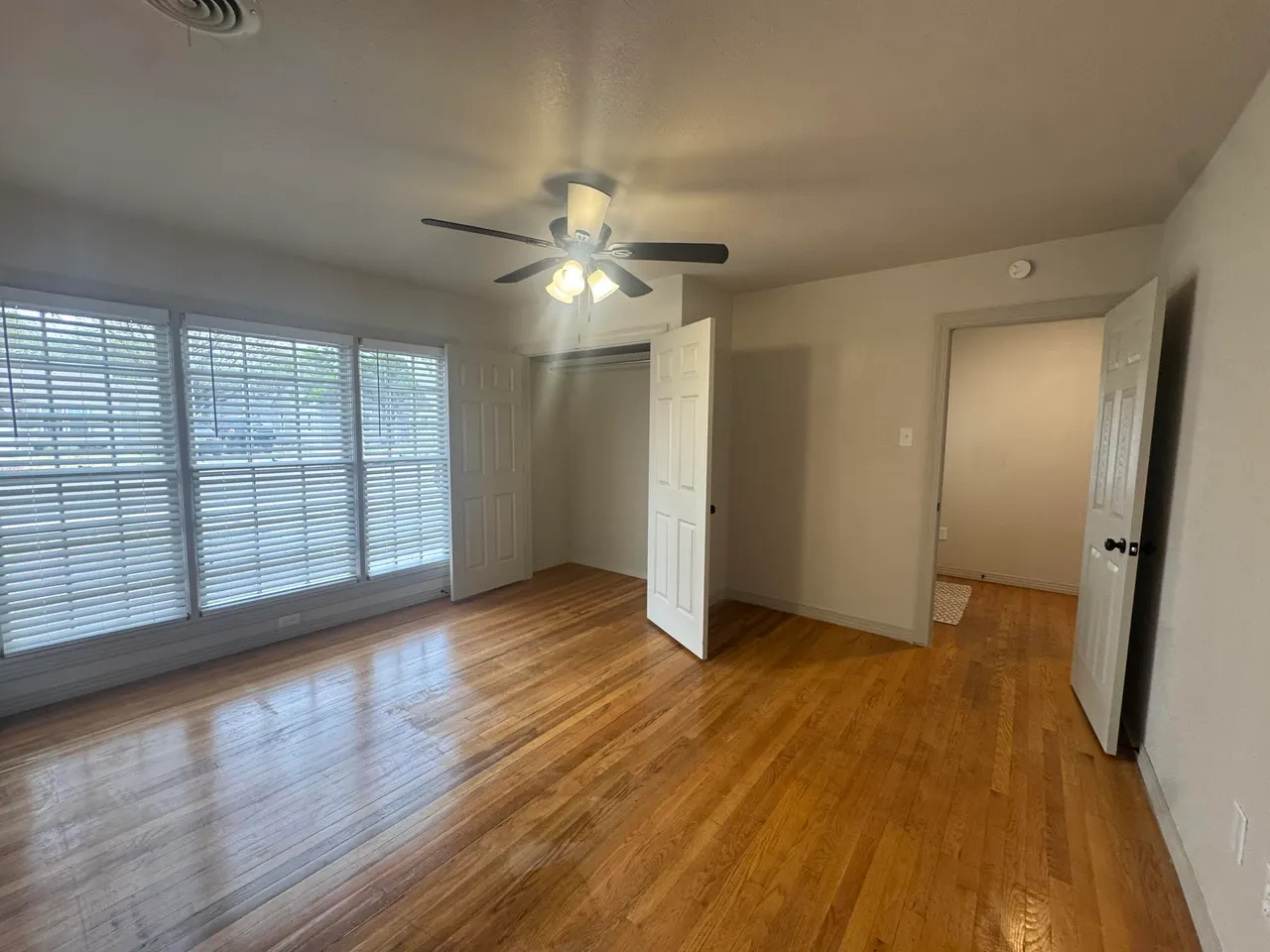 Photo 11 — 3110 30th Street, Lubbock, TX 79410