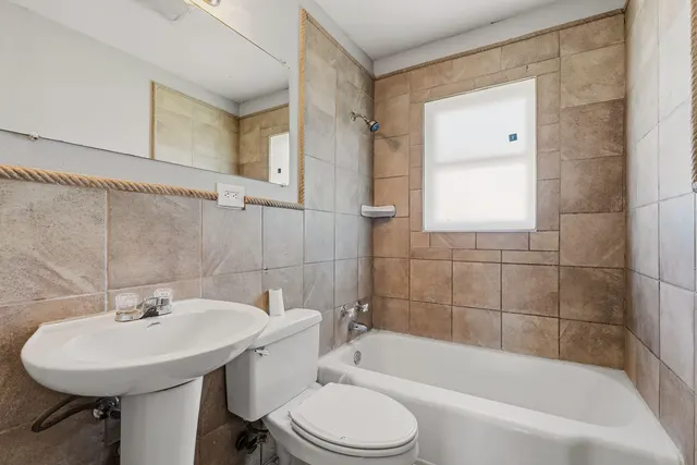 Photo 8 — 2302 32nd Street, Lubbock, TX 79411
