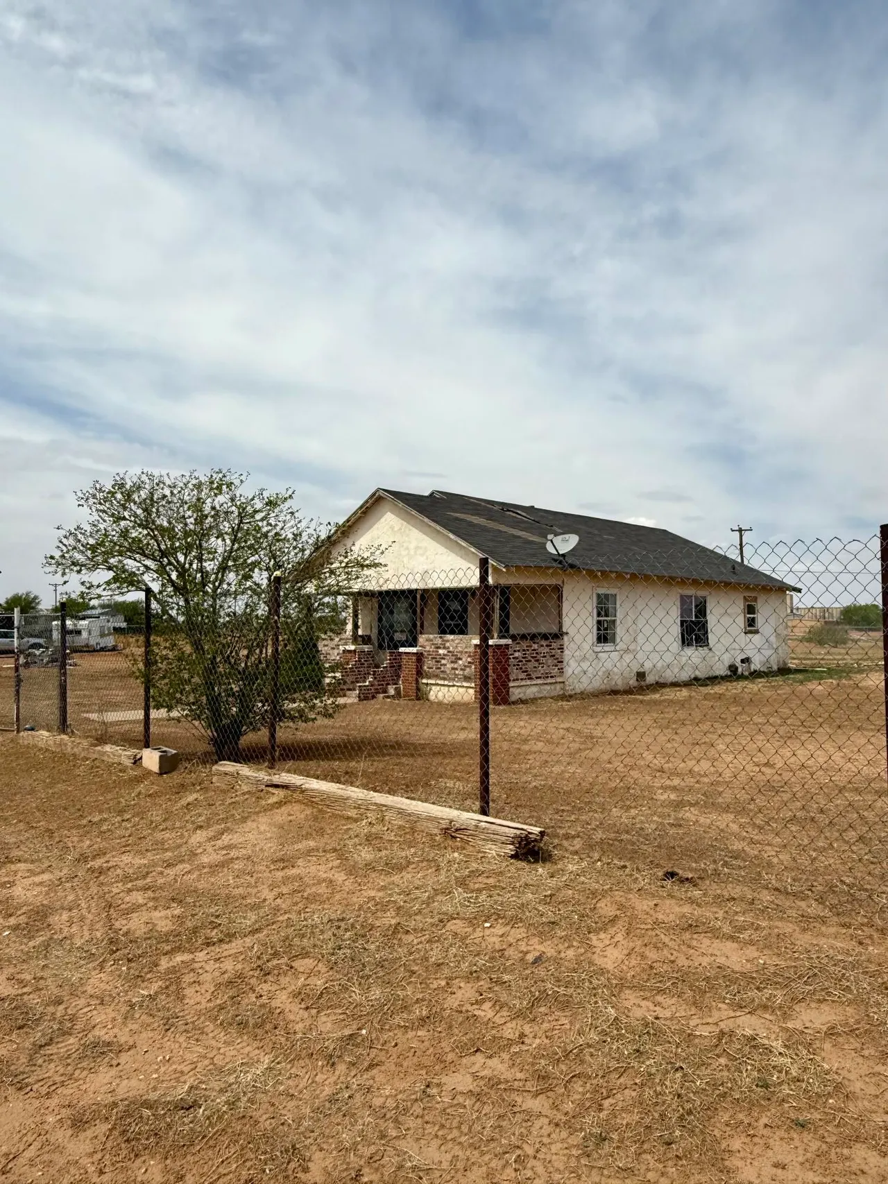 Photo 2 — 2833 E 53rd Street, Lubbock, TX 79404